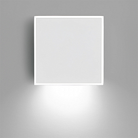 Светильник настенный Vibia Alpha square, белый/хром                                                 