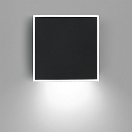 Светильник настенный Vibia Alpha square, черный/хром                                                